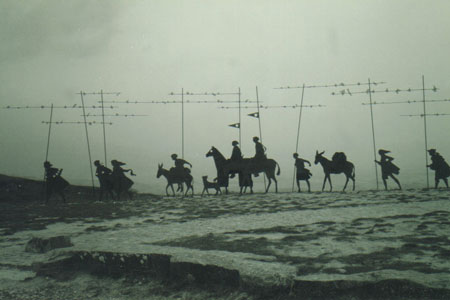 wind-pilgrims,-sierra-del-perdon.jpg