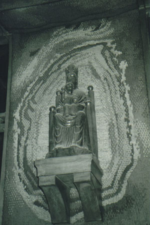 Chartres---Notre-Dame-de-Sous-terre